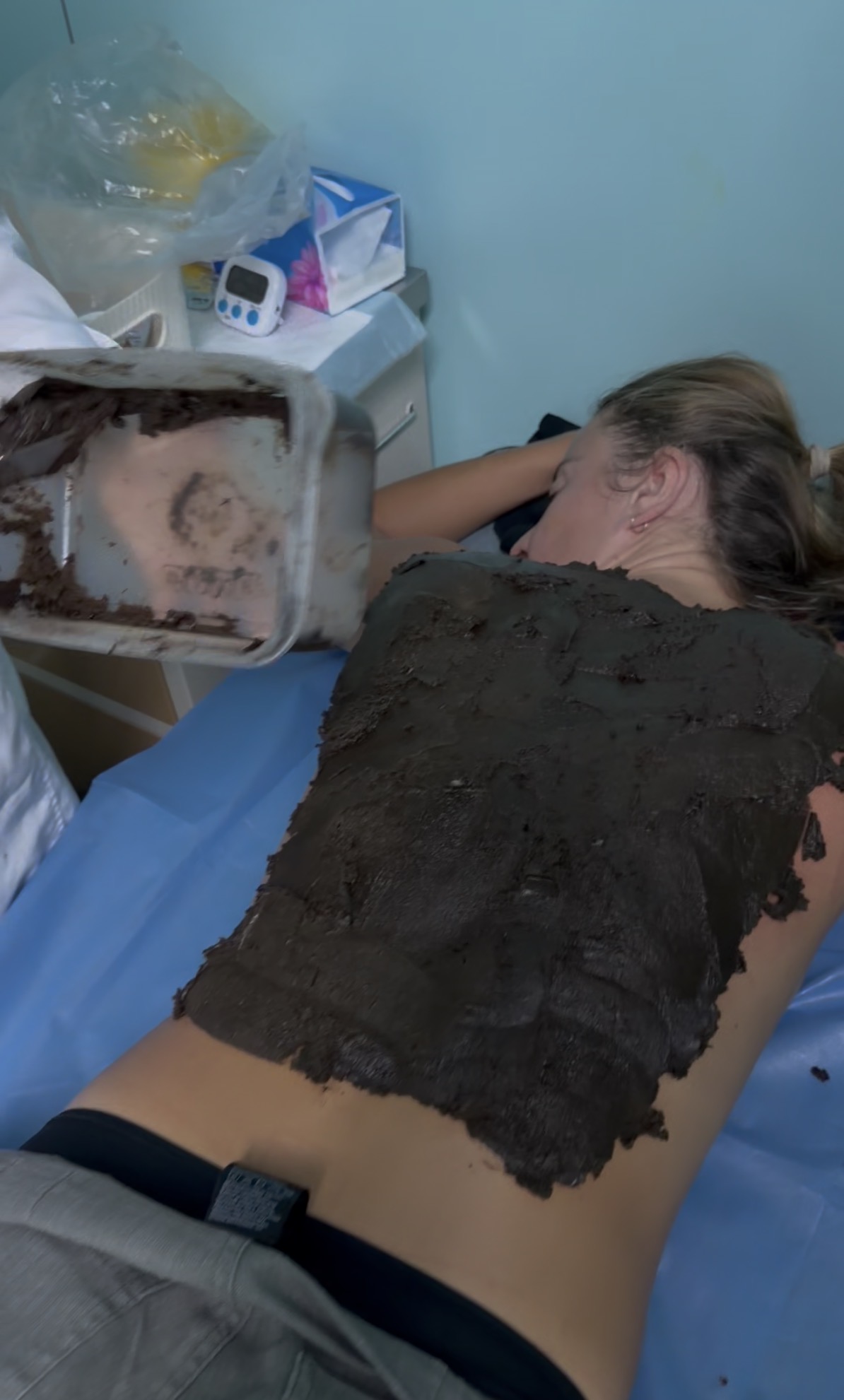 A herbal treatment during a wellness session